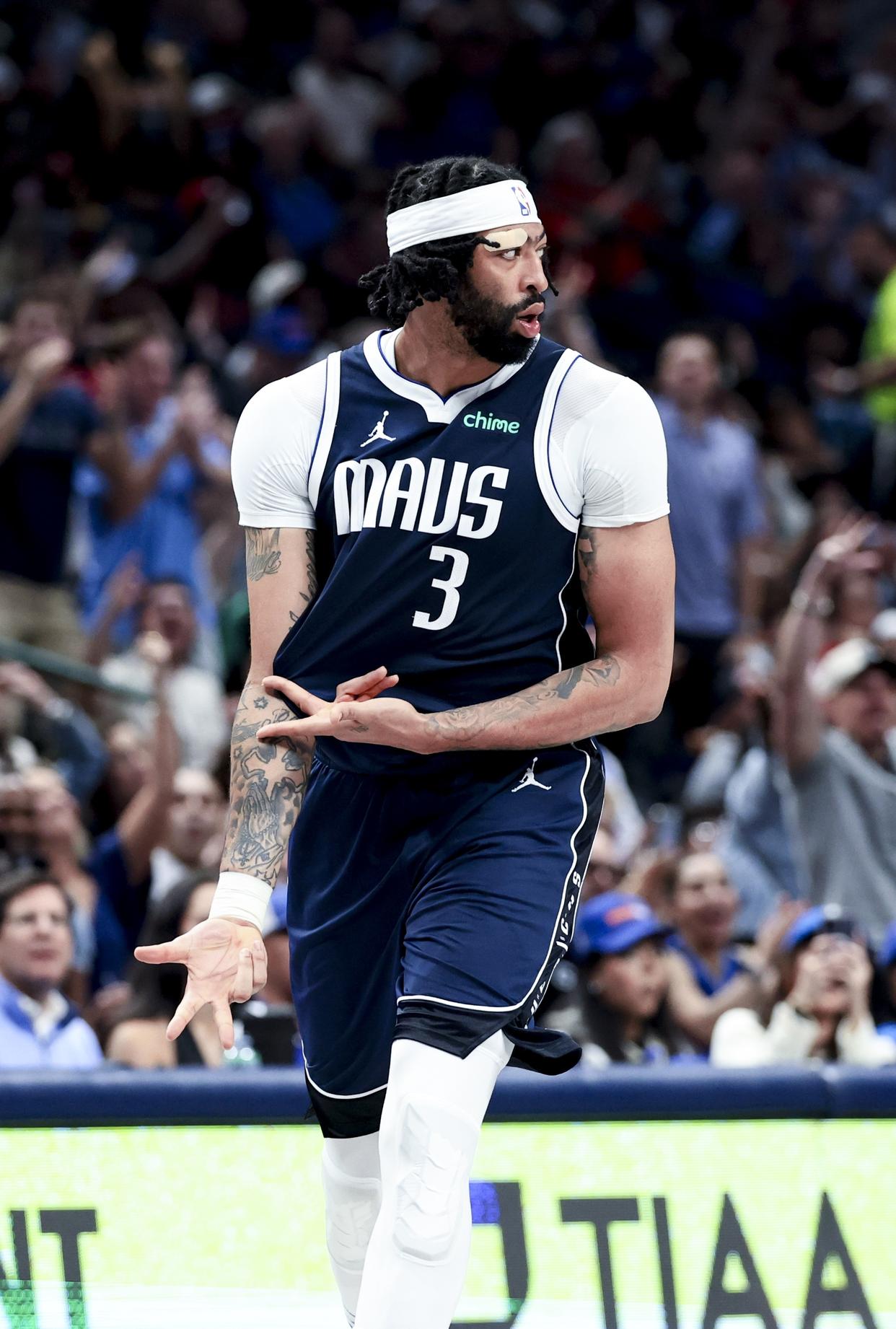 NBA快船客场告捷！队员表现出色，战胜独行侠取得胜利的简单介绍  第2张